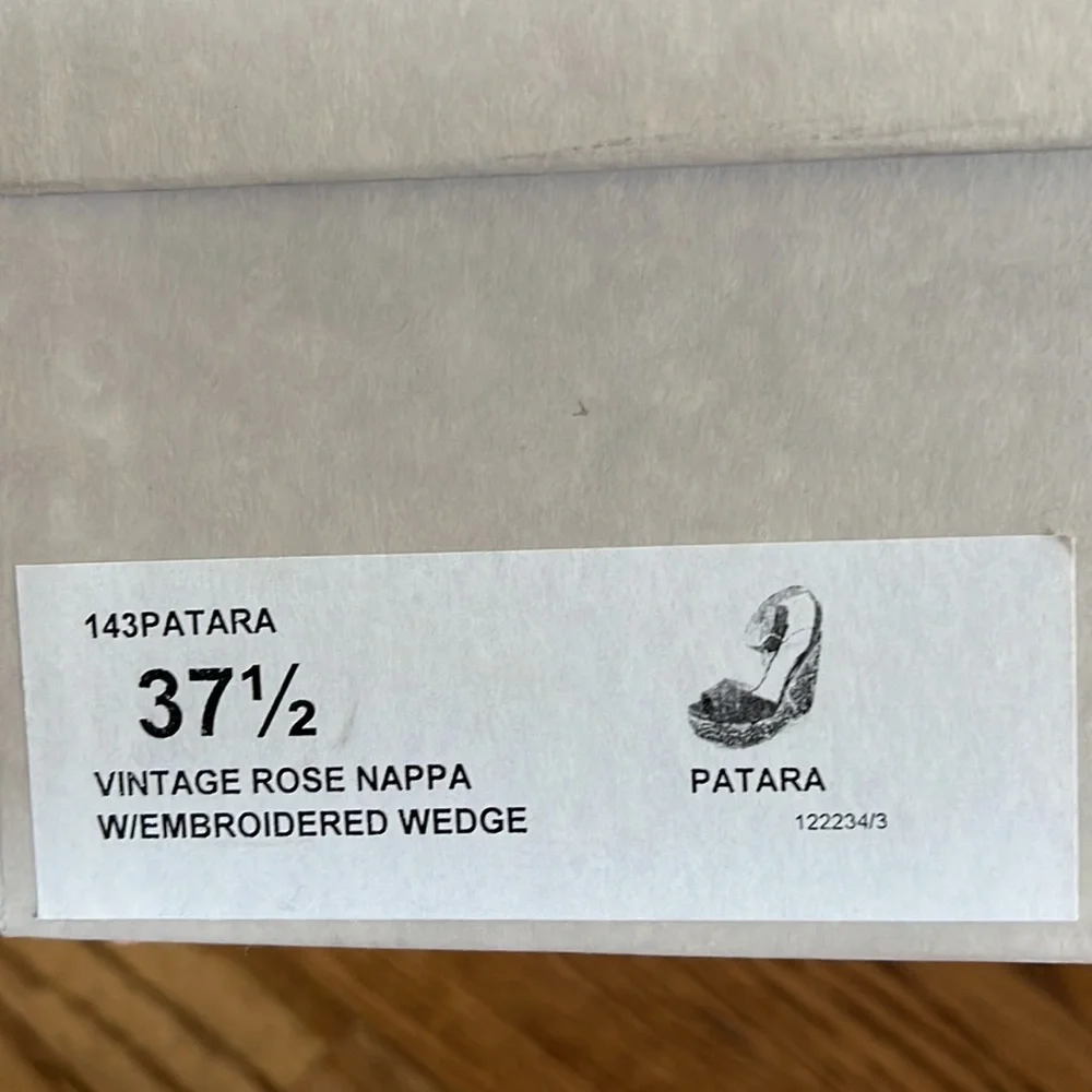 Authentic Jimmy Choo wedge - Picture 8 of 9